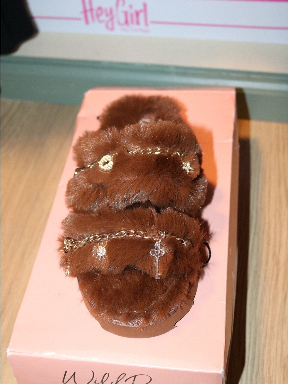 Women's Faux Fur Slide Sandals with Gold Chain Charm - Brown